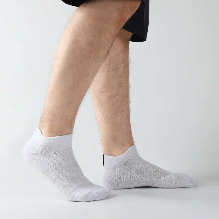 Chaussettes de sport courtes blanches