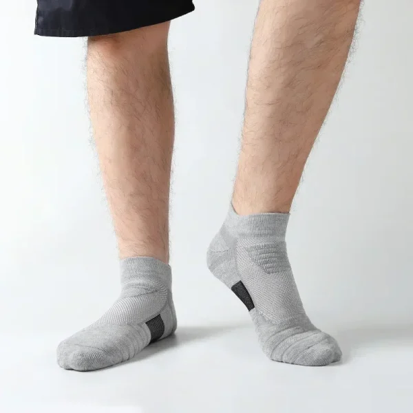 Chaussettes de sport courtes grises