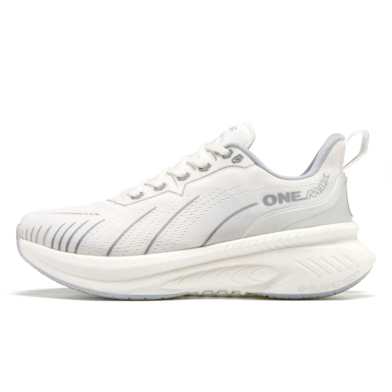 Chaussures de training blanches